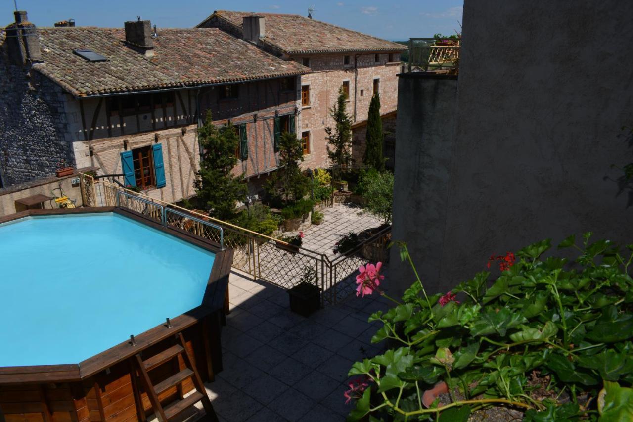 Hotel Des Consuls Castelnau-de-Montmiral Exterior foto